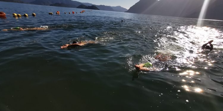 Club de Natación Orcas de Aysén continúan con entrenamientos.