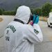 Carabineros de Labocar realiza peritajes tras hallazgo de cadáver en paradero de locomoción colectiva cerca de Mañihuales.