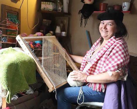 Presentan Catálogo Digital  de Artesanías y Manualidades de Mujeres Rurales.
