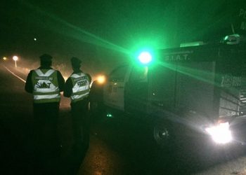 Carabineros de la SIAT realiza peritajes tras atropello con resultado de muerte en Puerto Chacabuco.