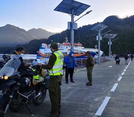 Carabineros detuvo a 14 personas y realizó más de 1.800 controles en Semana Santa.