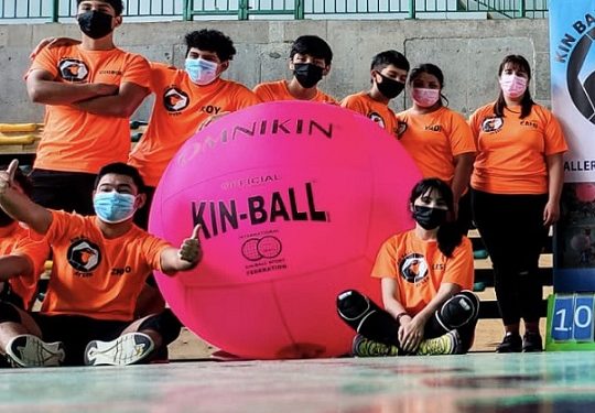 Fondo Participa INJUV: Jóvenes de la comuna de Puerto Aysén participan en talleres gratuitos de Kin Ball.
