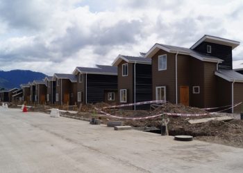 Minvu y Municipio de Aysén comprometen terreno para proyectos habitacionales que beneficiarán a 187 familias.