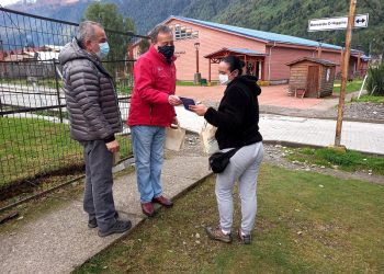 Coordinación de instituciones gubernamentales ayudó a vecinos/as a acceder a beneficios de la Red de Protección Social