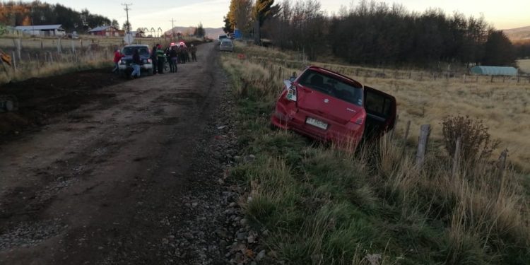 Individuos fueron sorprendidos con las especies acopiadas al interior del domicilio Carabineros de Coyhaique detuvo a tres personas por robo con violencia en sector Valle Simpson
