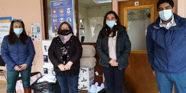 Entregan aporte a familias afectadas por incendio en Puerto Aysén