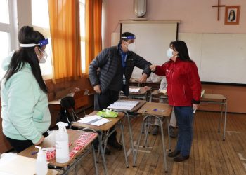 Primera jornada de elecciones: Intendenta Margarita Ossa destaca constitución de mesas e hizo un llamado para acercarse a las urnas