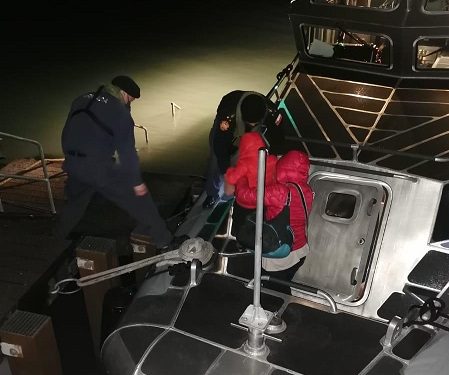 Armada apoyó dos evacuaciones médicas en lago O»Higgins.