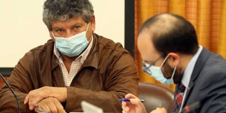 Avanza proyecto de ley que busca asegurar acceso a caminos públicos en predios agrícolas