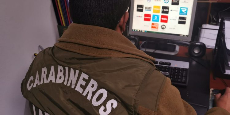 Carabineros de Labocar entrega recomendaciones para una compra segura en el Cyberday