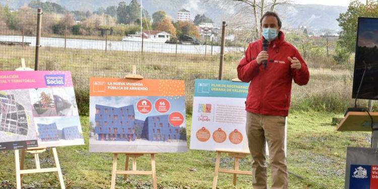 MINVU presenta Plan de Regeneración de Áreas Centrales y anuncia edificio de vivienda pública de arriendo en Valdivia
