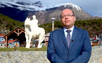 Presidenta de Corte de Apelaciones de Coyhaique toma juramento a juez interino de Cisnes