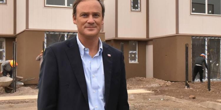 Ministro de Vivienda y Urbanismo anuncia que subsidio de Clase Media podrá ser utilizado en todo el país