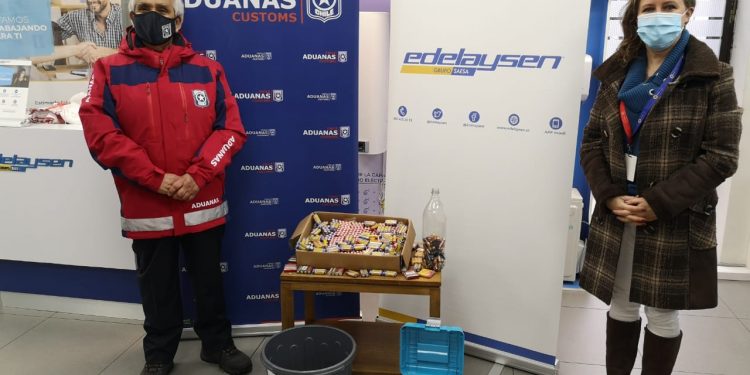 Personal de Aduana se suma a campaña de recolección de pilas de Edelaysen
