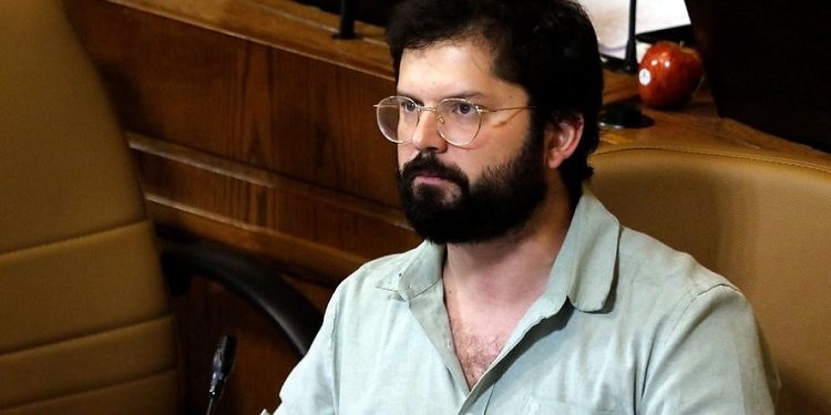 Se conforma comando del candidato presidencial Gabriel Boric en la Región de Aysén