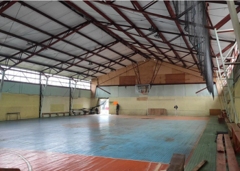 Concejo Municipal de Aysén aprueba más 250 millones de pesos para mejorar infraestructuras del Gimnasio Nalcayec y Deportivo Condell.
