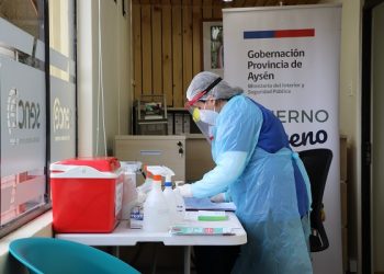 Gobernador Provincial de Aysén invita a la comunidad a acudir a los operativos de toma de PCR