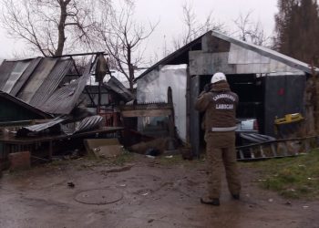 Carabineros indaga incendio estructural y junto a vecinos de Coyhaique realiza evacuación de dos adultos mayores