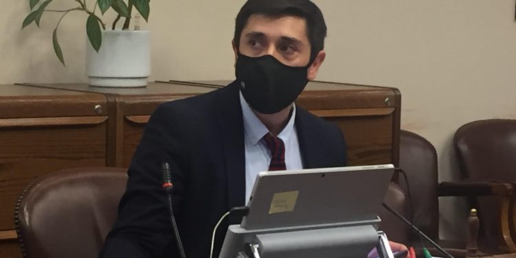 Diputado Calisto y bancada DC ingresan proyecto para incluir a pequeños agricultores en bono de alivio a pymes