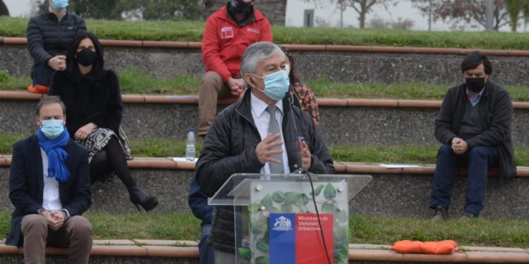 Senador Sandoval valoró «Diálogo por la Vivienda y Ciudad» y dijo que con ello “nos hacemos parte del sueño más anhelado por las familias”