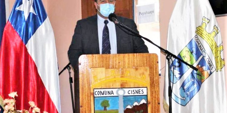 Alcalde de Cisnes suma voluntades con sus pares de la provincia Palena Sur en el cuidado de infraestructura crítica entre Los Lagos y Aysén