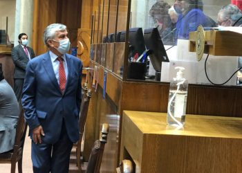 Sandoval respaldó proyecto de reforma al Código de Aguas