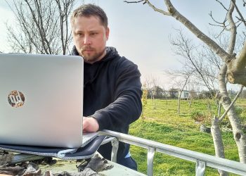 Fundación para la Innovación Agraria entrega a 14 jóvenes rurales un computador para que continúen el desarrollo de sus proyectos