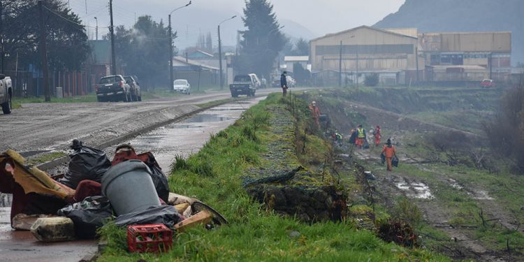 En Aysén avanzan con limpieza de microbasurales en distintos puntos de la comuna