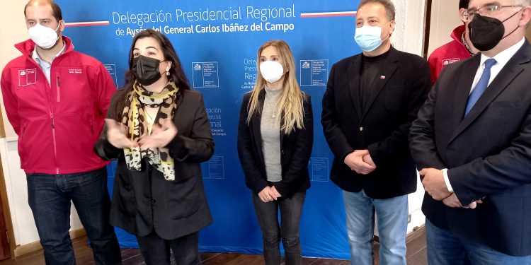 Delegación Presidencial Provincial Aysén facilita dependencia para postular al recambio de calefactores