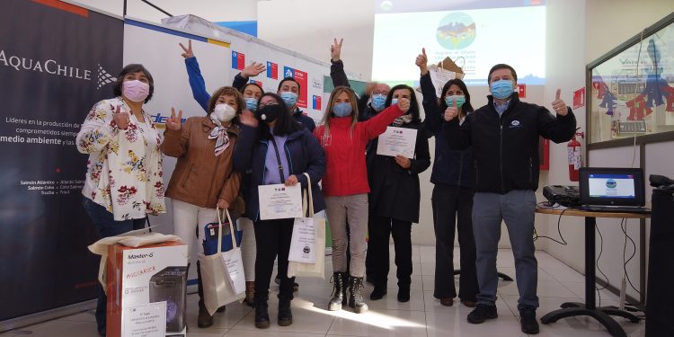 Seremi del Medio Ambiente premia ganadores del concurso de memes ambientales  en calidad del aire.