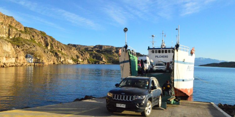 En Chile Chico autoridades informan estado de la conectividad del Lago General Carrera