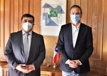 Alcalde valoró compromiso del Ministro Ward al abordar temas del Minvu orientados a la comuna de Lago Verde 