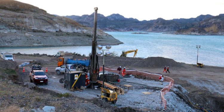 Organizaciones denuncian que minera Equus Mining eludió el Sistema de Evaluación Ambiental en prospecciones en Cerro Bayo
