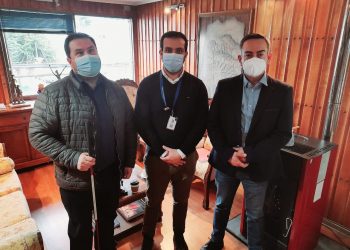 Ex candidatos se reúnen con alcalde de Coyhaique para presentar propuestas de generación de empleo