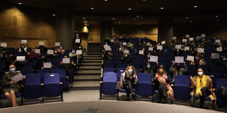 SernamEG certifica a participantes de E-learning  sobre abordaje en violencia contra las mujeres