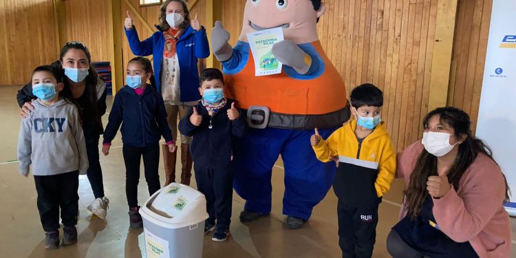Escuela de El Blanco se suma a campaña de recolección de pilas en desuso de Edelaysen