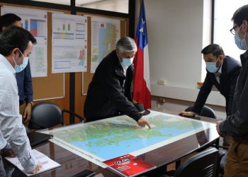 Sandoval se reúne con seremi del MOP para analizar presupuesto regional de la cartera para 2022 e insistir con continuidad de pavimentación de ruta 7 sur 