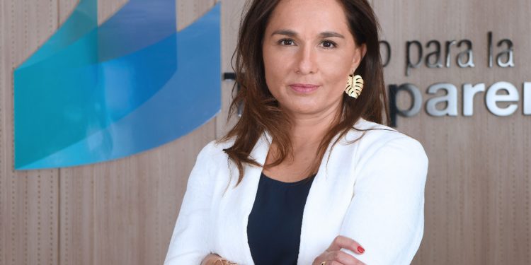 Presidenta del Consejo para la Transparencia por resultados de encuesta CEP: “la crisis de confianza desafía el adecuado avance de cualquier tema país”