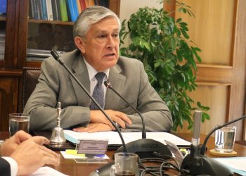 Sandoval logra acuerdo transversal del Senado para solicitar al Ministerio de Salud se implemente mediana complejidad en el Hospital de Puerto Aysén
