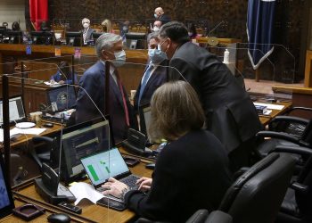 Luego de informe de política monetaria entregado por el Banco Central:  Senador Sandoval insistió en necesidad de un gran acuerdo en materia previsional, tras cinco años de trámite en el Parlamento