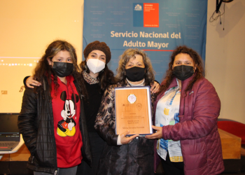 Primer Lugar de Concurso Literario ‘Confieso que he vivido’ a nivel regional recayó en Silvia Urrutia de Puyuhuapi