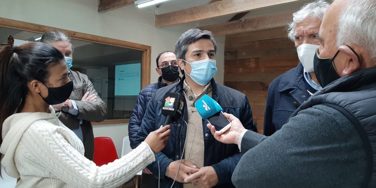 Corfo Aysén y Baquedano 400 lanzan programa que busca digitalizar a las pymes de la región