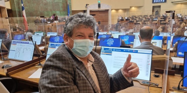 Diputado Alinco hace llamado al senador Sandoval para que apruebe el cuarto retiro «porque la gente de Aysén se lo está pidiendo y se lo están exigiendo»