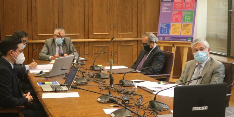Comisión de Pesca del Senado analizó situación de la industria salmonera en la región de Aysén:   “Aquí hay una gran oportunidad para hacer las cosas de una manera distinta”