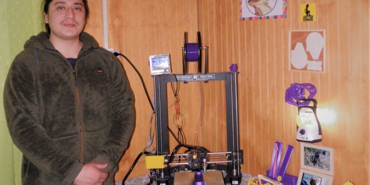 Jóvenes de Chile Chico desarrollan idea de innovación social apoyados por programa Creamos de INJUV 