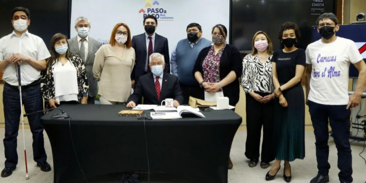 Parlamentarios y Consejo Consultivo de Salud le piden a Ministro Paris concretar mediana complejidad en Hospital de Puerto Aysén