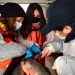 Estudiantes de Puerto Cisnes realizan necropsias en centro Nueva Esperanza de AquaChile