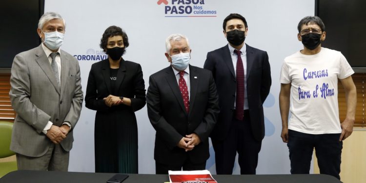 Senador Sandoval reiteró que mediana complejidad del Hospital de Puerto Aysén es un compromiso de Estado que tiene que concretarse