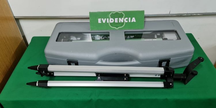 Carabineros de la S.I.P. de Puerto Aysén detuvo a sujeto y recuperó telescopio tras robo que afectó a local comercial