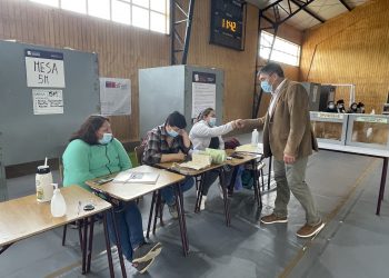 Delegado de Capitán Prat destaca la alta participación en elecciones 2021 en la provincia.